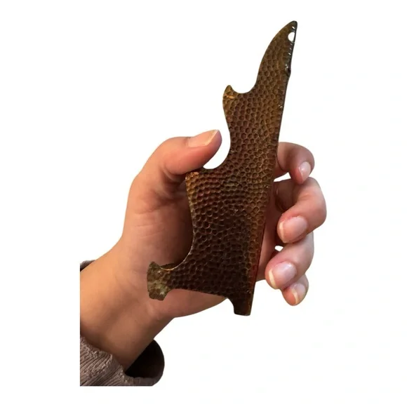 Vintage dollhouse furniture hammered copper corner shelf - Picture 3 of 5